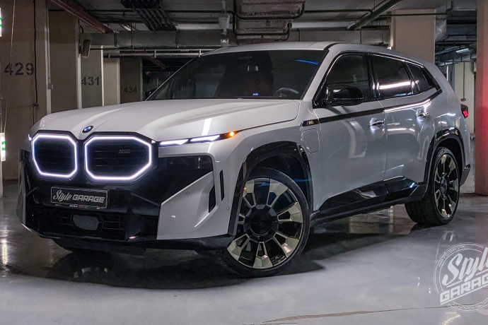 BMW XM